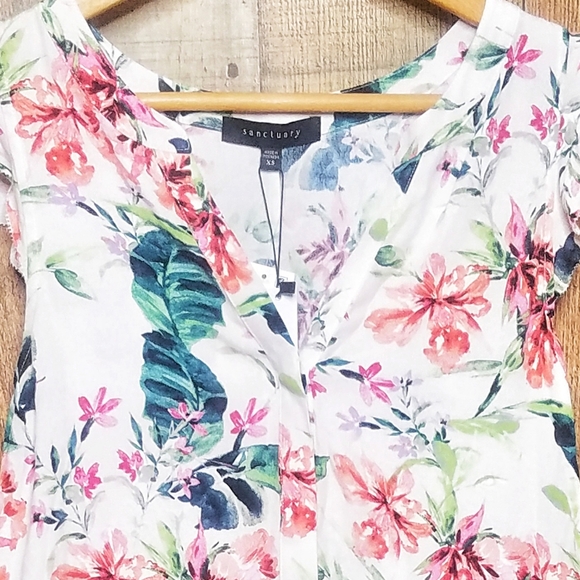 Sanctuary | Ruffle Craft Shell Top In Paradise - Picture 2 of 8